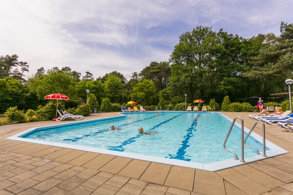 Moderne Bos Lodge Markelo – luxe vakantiehuis voor 6 personen - thumbnail 4