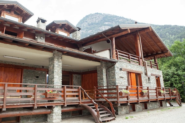 Ruim chalet voor 22 personen in Antey-Saint-André, vlakbij het centrum - thumbnail 6