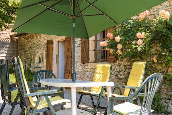 18e-eeuws vakantiehuis met privézwembad en panoramisch uitzicht in de Dordogne - thumbnail 5