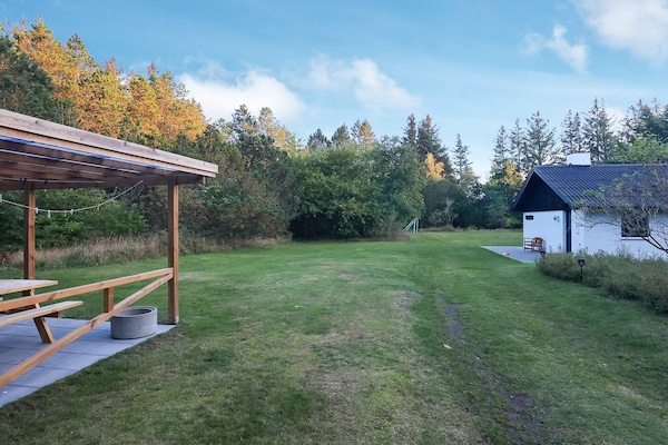 Ruim vakantiehuis met sauna op natuurperceel nabij Tversted strand - thumbnail 5