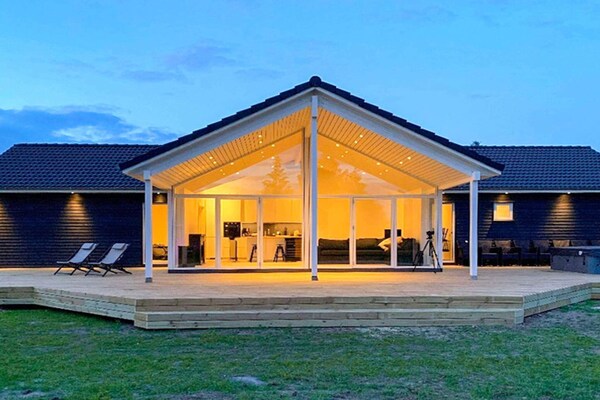 Luxe vakantiehuis voor 14 personen met whirlpool, sauna en activiteitenruimte op 500m van zee - thumbnail 2