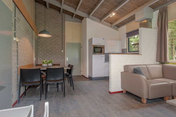 Vrijstaande bungalow voor 6 personen op Vakantiepark Weerterbergen - thumbnail 3