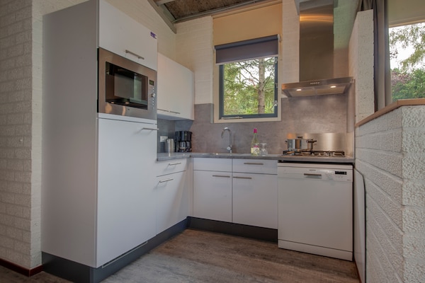 Vrijstaande bungalow voor 6 personen op Vakantiepark Weerterbergen - thumbnail 4