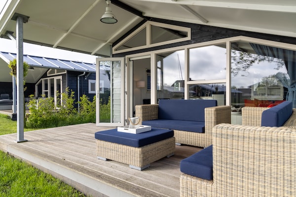 6-persoons watervilla aan het water met eigen aanlegsteiger in Terkaple - thumbnail 5