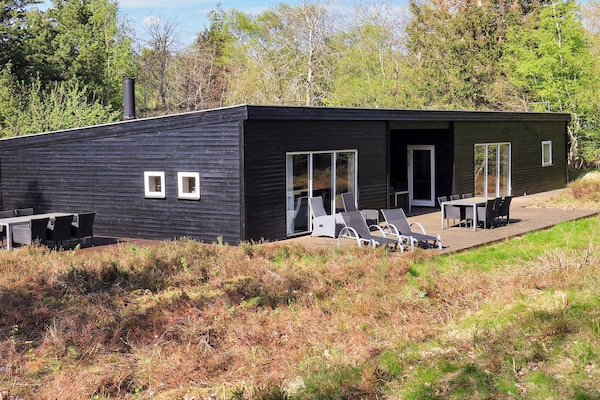 Vrijstaand vakantiehuis met sauna en whirlpool op 300m van zee in Hadsund - thumbnail 2