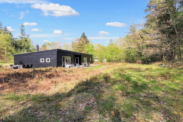 Vrijstaand vakantiehuis met sauna en whirlpool op 300m van zee in Hadsund - thumbnail 3