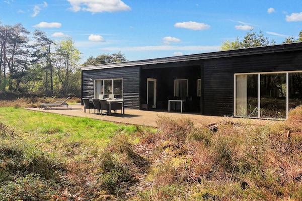 Vrijstaand vakantiehuis met sauna en whirlpool op 300m van zee in Hadsund - thumbnail 5