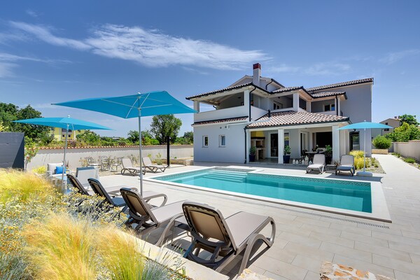 Villa Dream in Premantura: Luxe villa met privézwembad en biljart nabij Kamenjak - thumbnail 6