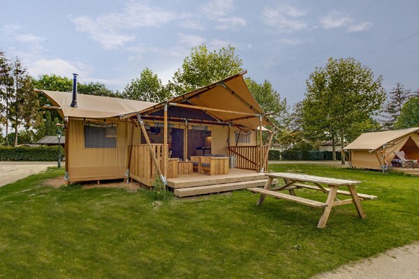 Tentlodge Sandberghe 10: luxe glamping in bosrijk Uden - thumbnail 1