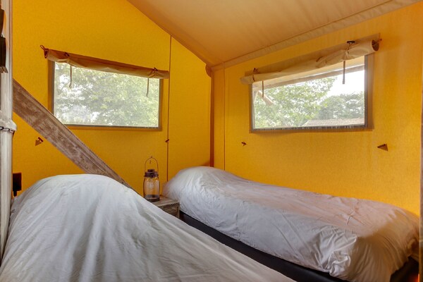 Glamping tentlodge op Vakantiepark Sandberghe met huisdieren welkom - thumbnail 4