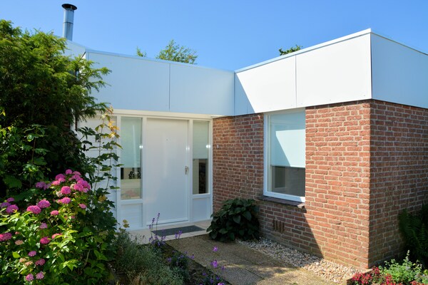Vrijstaande bungalow bij Noordzeestrand en recreatiemeer in Noordwijkerhout - thumbnail 6