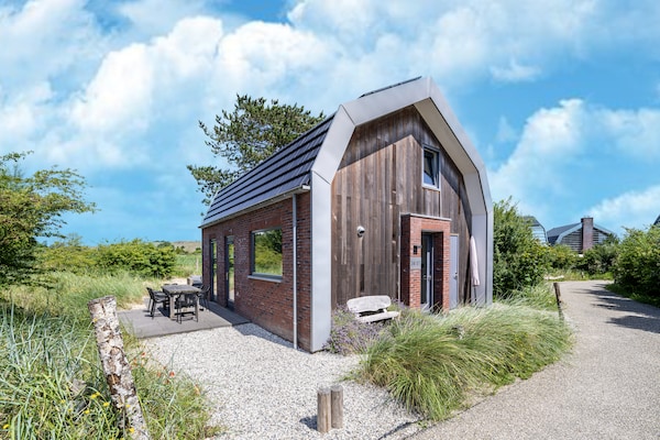 Duinvilla aan het Meer: stijlvol vakantiehuis met uitzicht op molen en duinmeer - thumbnail 1