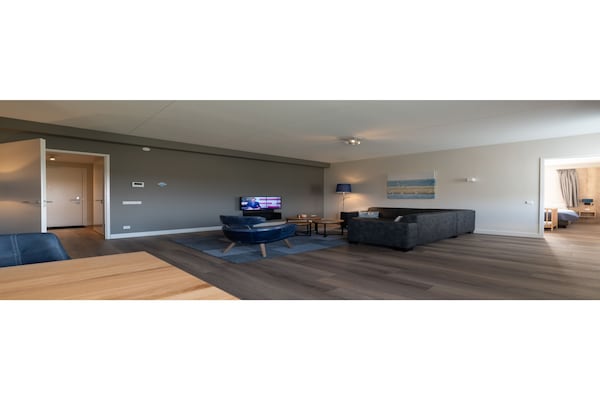 Zeeuwse Parel: luxe wellnessappartement aan het water in Colijnsplaat - thumbnail 2