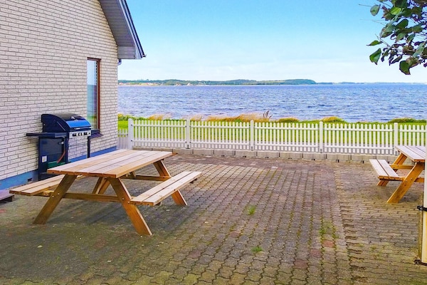 Panoramisch vakantiehuis aan het Limfjord in Hvalpsund – 20 meter tot het strand - thumbnail 3