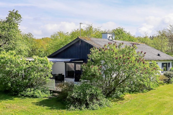 Vrijstaand vakantiehuis op natuurperceel, 700m van strand bij Spøttrup - thumbnail 1
