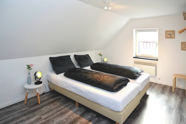 Gerenoveerd vakantiehuis in het bos bij Großalmerode voor 8 personen - thumbnail 4