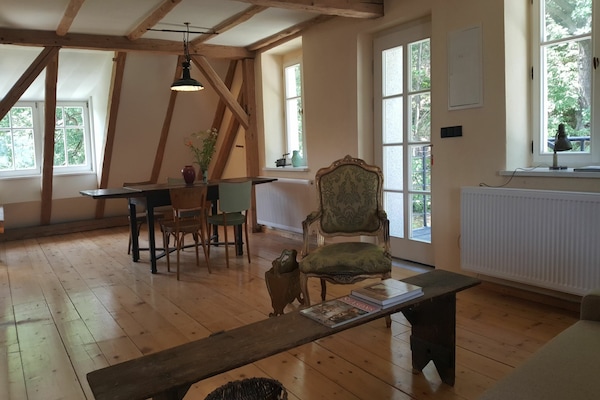 Authentiek bergappartement in 150 jaar oude boerenhoeve bij het Reuzengebergte - thumbnail 6