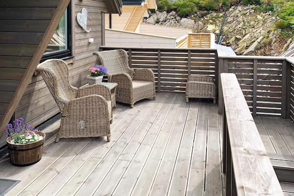 8-persoons vakantiehuis in maritieme rorbustijl in Urangsvåg - thumbnail 4