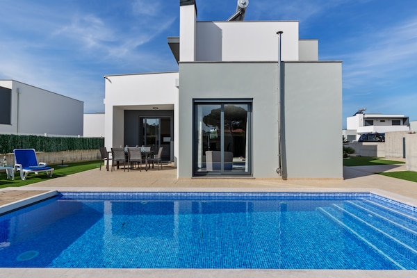 Villa Mar e Lagoa: privézwembad in authentiek Foz de Arelho aan de Zilverkust - thumbnail 1
