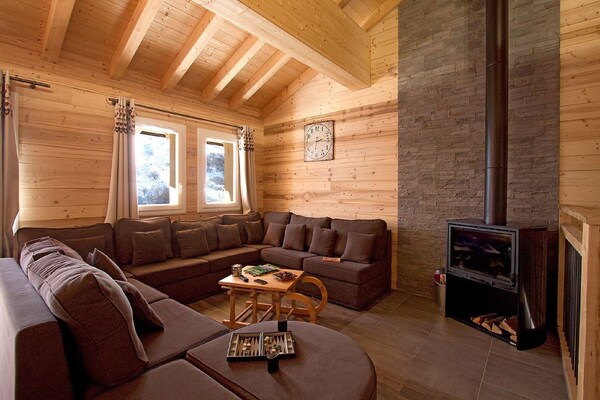 14-persoons chalet aan de piste in Les Menuires - thumbnail 1