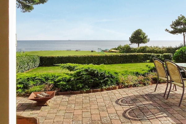 Vrijstaand vakantiehuis direct aan zee bij Frørup met panoramisch uitzicht - thumbnail 2