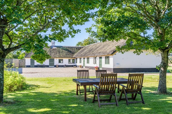 Gezellig vakantiehuis voor 4 in Houstrup, dichtbij strand en bos - thumbnail 1