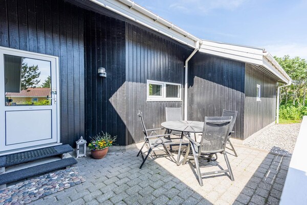 Sfeervol vrijstaand vakantiehuis voor 10 personen op 1,2 km van het strand in Blåvand - thumbnail 3