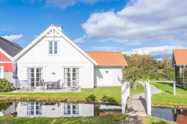 Gezellig Deens vakantiehuis met sauna en whirlpool op 800m van het strand - thumbnail 1