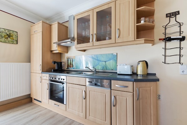 Knus appartement in Gingst met tuin, op 800 meter van het strand - thumbnail 4