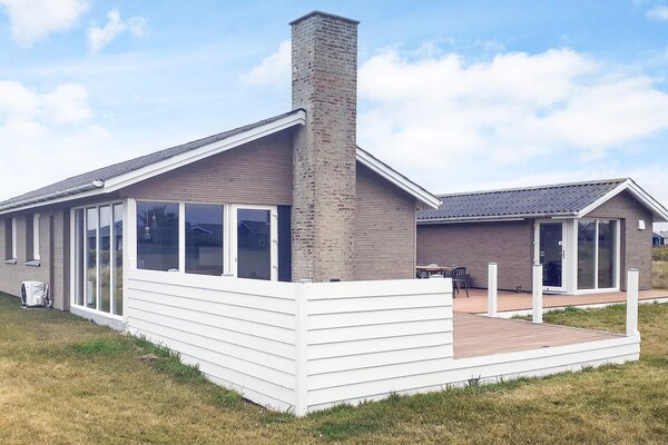 Stijlvol vakantiehuis in Klitmøller, 400 meter van de zee - thumbnail 5