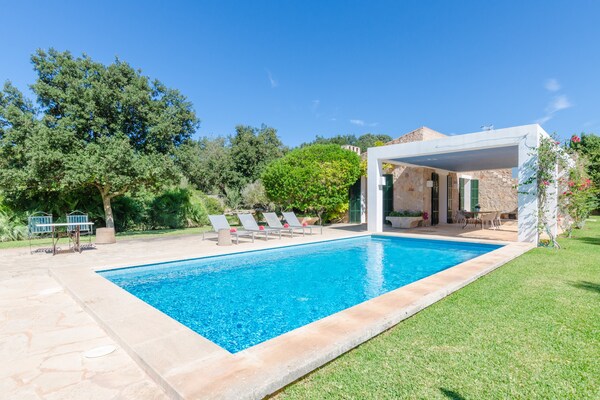 Villa Sa Plana in Son Servera met privézwembad en rustieke charme - thumbnail 2