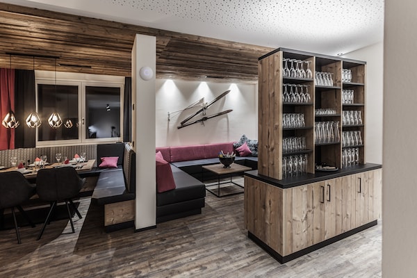 Op 1,3 km van de piste: Luxueus chalet voor 24 personen in Gaschurn - thumbnail 2