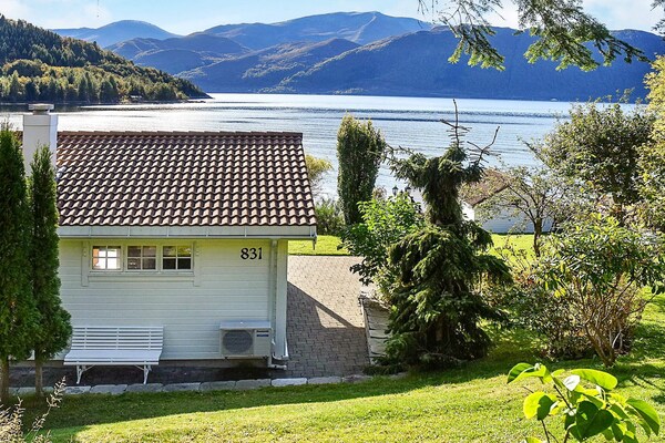 Vrijstaand vakantiehuis aan de Voldsfjord met bootverhuur en fjorduitzicht - thumbnail 2