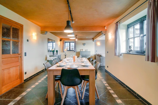 8-persoons vakantiehuis met weelderige tuin in Nafraiture - thumbnail 1