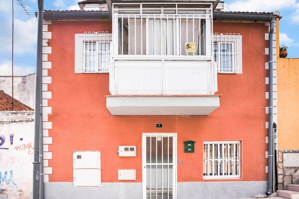 Ruim vakantiehuis voor 8 personen met dakterras in San Sebastián de los Reyes - thumbnail 1
