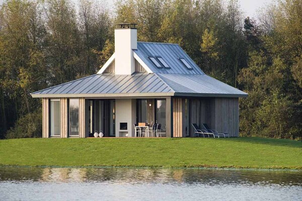 Architectuurvilla Piet Boon aan het water in Zeeland - thumbnail 1