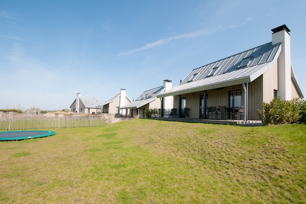 Design wellnessvilla voor 6 personen op Vakantiepark Oesterdam, Tholen - thumbnail 1