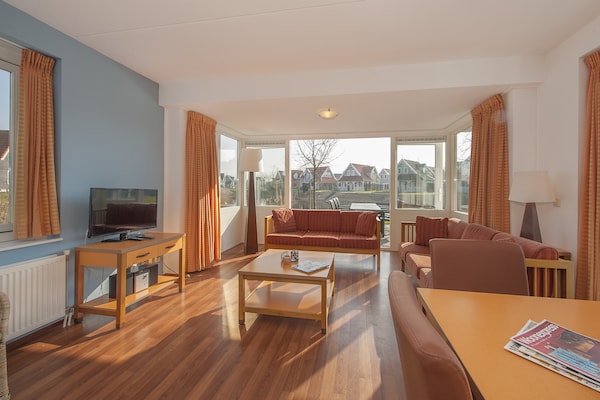 Villa Aquadelta 40: Luxe vrijstaand vakantiehuis in Bruinisse voor 8 personen en honden - thumbnail 4