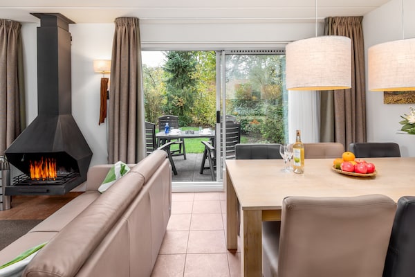 Gerestylde vakantiewoning met open haard op autovrij park in Drenthe - thumbnail 4