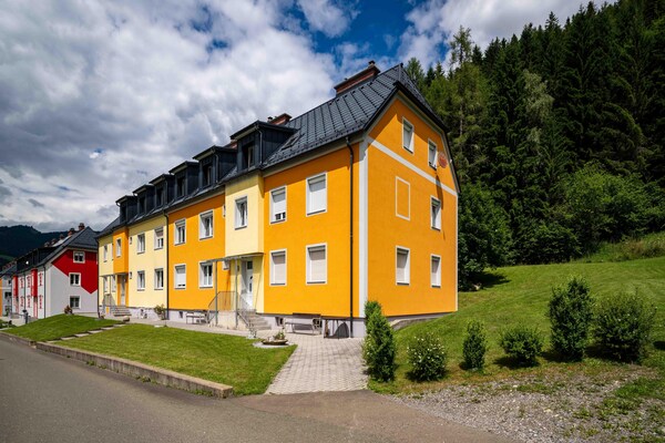 Op 1,0 km van de piste: Gezellig appartement in Sankt Lambrecht - thumbnail 2