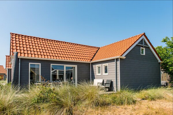 Moderne gezinsbungalow bij zee op Ameland – Vakantiepark Boomhiemke - thumbnail 5