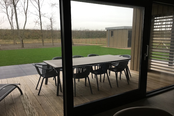 Designvilla Piet Boon aan het water in Oesterdam Resort, Tholen - thumbnail 3