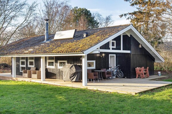 Licht vakantiehuis vlakbij Oostzee voor 4 personen in Præstø - thumbnail 1