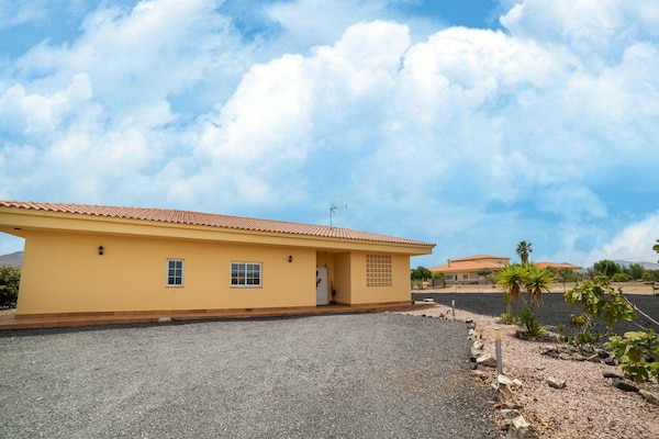Ruim vakantiehuis met zwembad en zonneterras op Fuerteventura - thumbnail 6