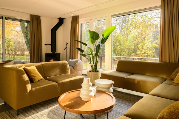Luxe villa voor 10 personen in Resort Maastricht met houtkachel en tuin - thumbnail 2