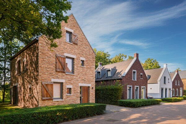 Luxe villa voor 10 personen in Resort Maastricht met houtkachel en tuin - thumbnail 6