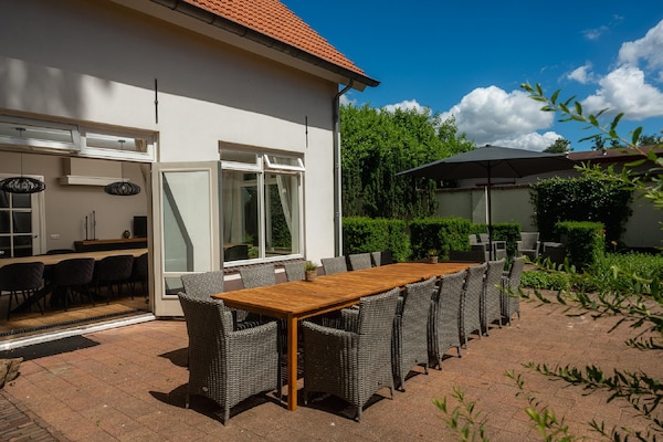 Villa Landgoed De IJsvogel 10: Ruime groepsvilla op de Veluwe voor 20 personen - thumbnail 4