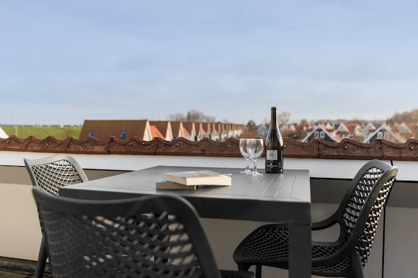 Modern vakantieappartement aan Grevelingenmeer in Zeeland - thumbnail 5