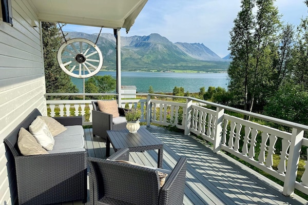 Sfeervol vakantiehuis aan zee met uitzicht op Lyngenfjord - thumbnail 5