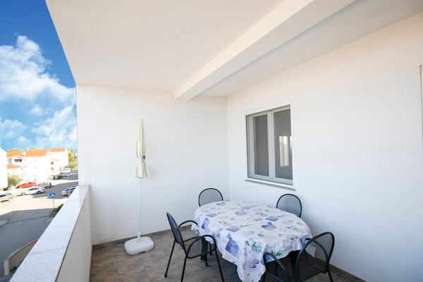 Lovely apartment Perica A5: Zonnig appartement vlakbij strand in Zadar - thumbnail 2